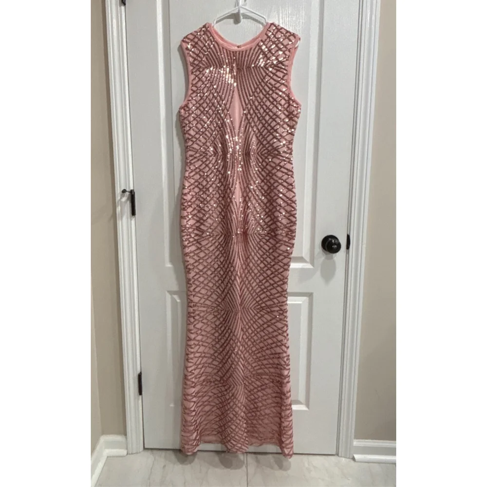 Women's Maniju Rose Gold Sequin Formal Gown, Elegant, 1X - Picture 4 of 15